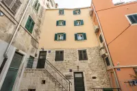 Guesthouse Imperator Hotels near Split Riva