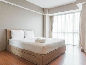 Comfortable and Nice Studio Room Apartement at H Residence