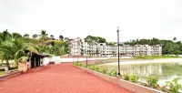 Holiday Oceanview Residences and Resort فنادق في Mabini