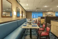 Best Western Plus Strongsville Cleveland - Breakfast