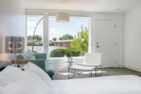 Skyfall Guestrooms Hotels in Green River