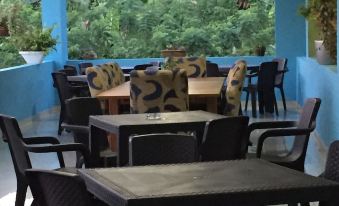 Luiggi Hostel