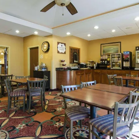 Affordable Suites of America Rogers - Bentonville