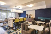 La Quinta Inn & Suites by Wyndham Manteca - Ripon