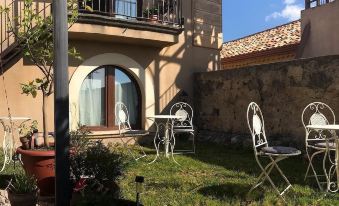 Castello d'Alcontres B&B