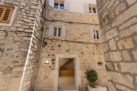 Casa Sepia