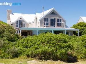 Fin Whale Beach House