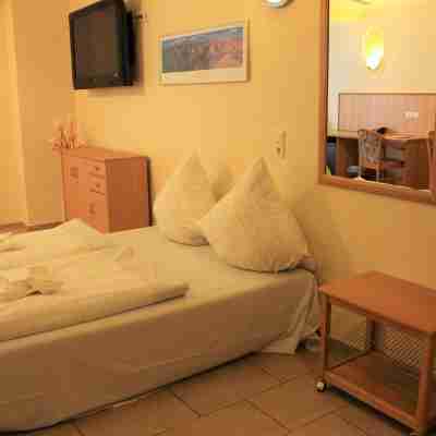 Hotel America Rooms