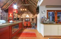 Lipizzaner Lodge - Kyalami, Midrand - bar