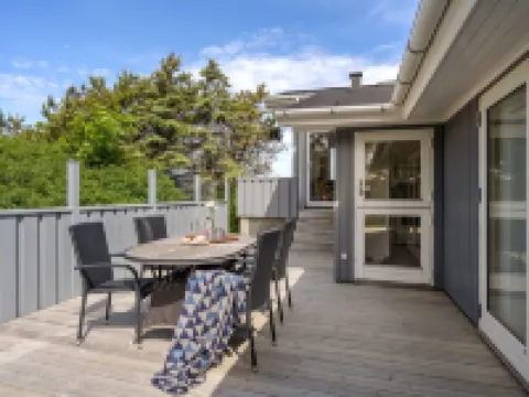 "Wolfger" - 350m from the Sea