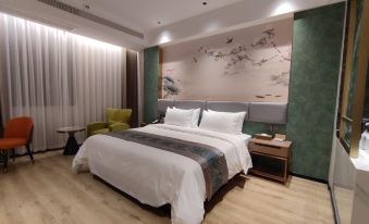 Huanyu Heyue Hotel (Lingshan Zheshang International Trade City)