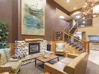 La Quinta Inn & Suites by Wyndham Eugene Hotels in Eugene
