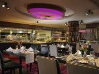 كيلارني تاورز هوتل آند ليجير سنتر فنادق في كيلارني