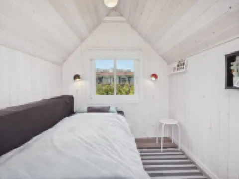 "Anisa" - 400m from the Sea