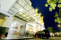 Hotel Dewanti