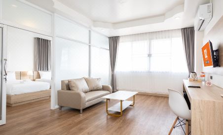 B2 Phitsanulok Boutique & Budget Hotel - Housity