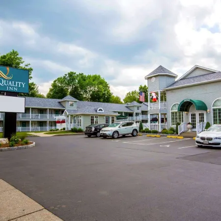 Quality Inn Lake George Отели рядом с достопримечательностью «Форт Уильям Генри»