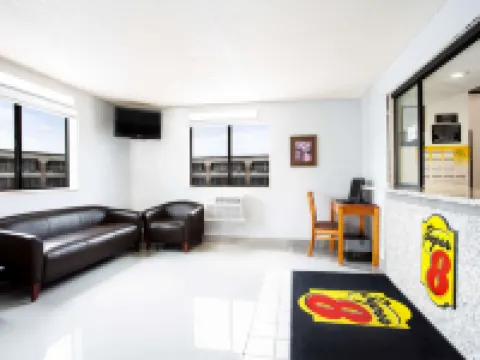 Super 8 by Wyndham Chester/Richmond Area バミューダのホテル