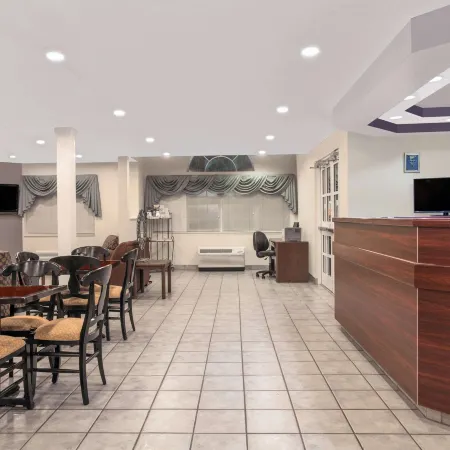 Microtel Inn & Suites by Wyndham Meridian