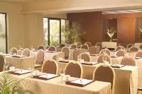 Radisson Blu Dhaka Water Garden - business