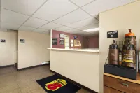 Super 8 by Wyndham Redfield Hotels in Spink County