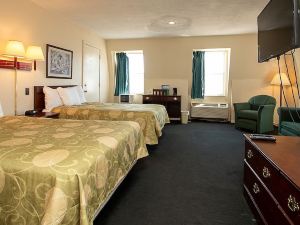 Country Squire Inn and Suites