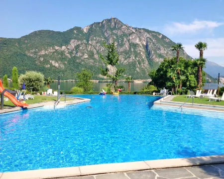 Frontlake Panorama Apt. 408 Hotels in Bissone
