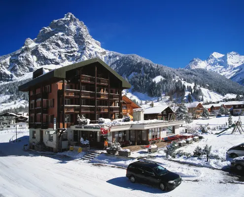 Blümlisalp Hotel di Kandersteg