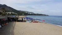 阿斯特羅套房飯店 - 海滩