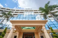 Azal Pyramids Hotel Hotels near Khamayel Mall