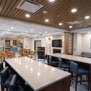 Country Inn & Suites by Radisson, State College (Penn State Area), PA