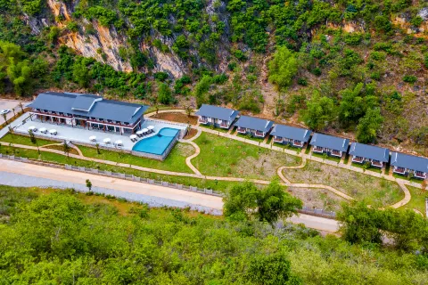 마이 차우 마운틴 뷰 리조트