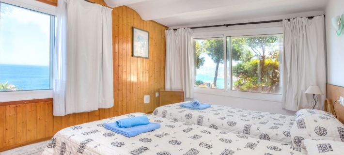 Don Quijote Hotels in Llanca