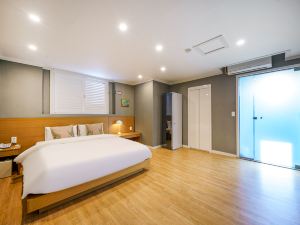 Pohang E&A Hotel