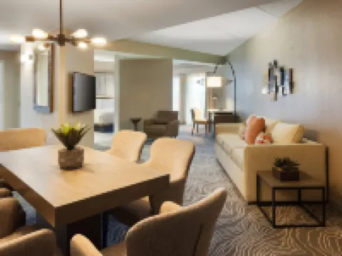 Marriott Savannah Riverfront Hotels in Savannah