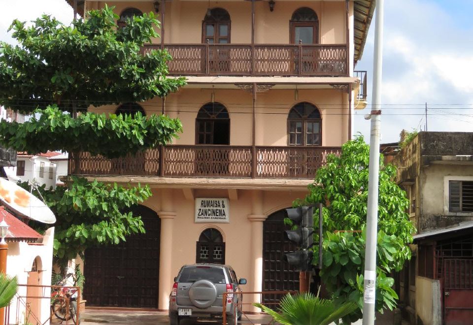 hotel overview picture