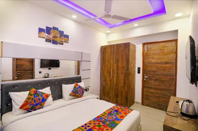 FabExpress F9 Noida Sector 27 Hoteles en Noida