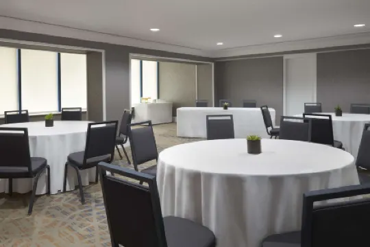 ベストウェスタン パークウェイ ホテル トロント ノース