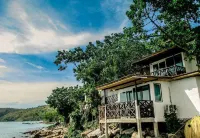 Phi Phi Cozy Seafront Resort