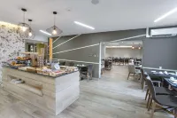 基里亞德飯店-尚貝利中心教區 - 早餐