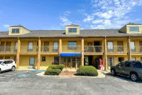 Bonita Lakes Inn by Capital O Meridian I20