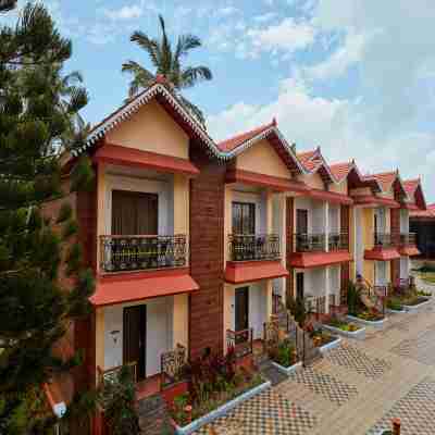 Sea Queen Beach Resort & Spa Hotel Exterior