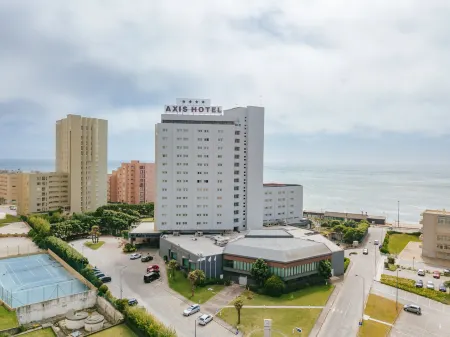 Axis Vermar Conference & Beach Hotel Отели рядом с достопримечательностью «Povoa de Varzim Station»