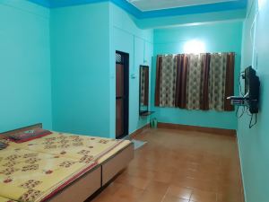 Bapat Niwas Homestay | Rooms & Caretaker