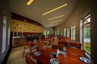 Maple Ash Resort - 2-Star