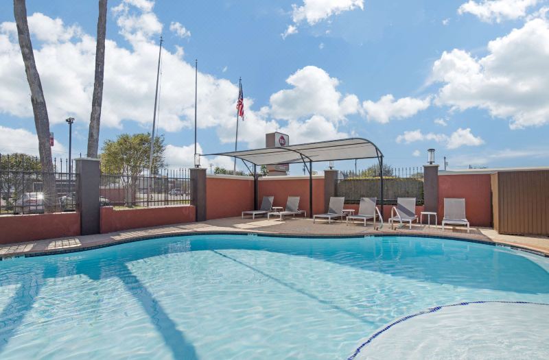 Best Western Plus Edinburg Inn Suites photo 3