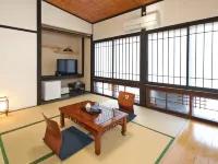 Hitoyoshi Onsen Shirasagiso Hotel a Hitoyoshi