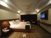Surya Garden Hoteles en Distrito de Angul