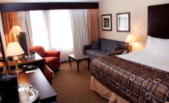 Radisson Hotel & Suites Red Deer