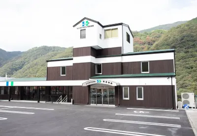 Business Hotel Awaikeda Eleven 2 Hoteles en Miyoshi